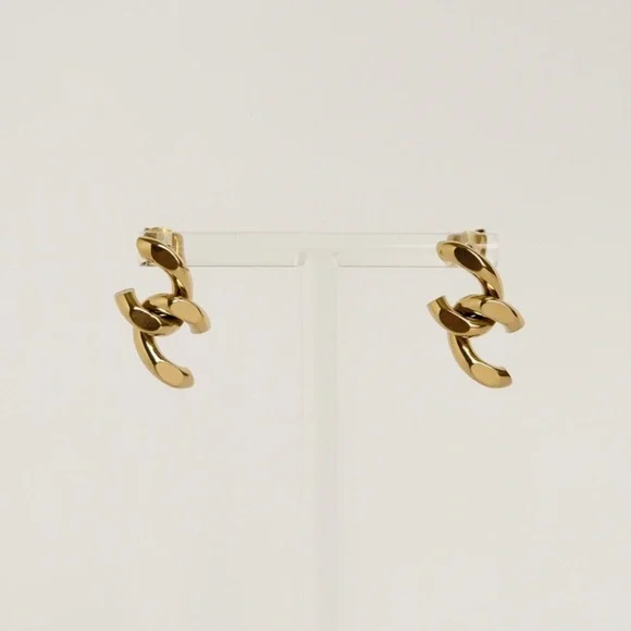 Half Link Chain Stud Earrings | Gold plated Stainless Steel - Picture 2 of 3